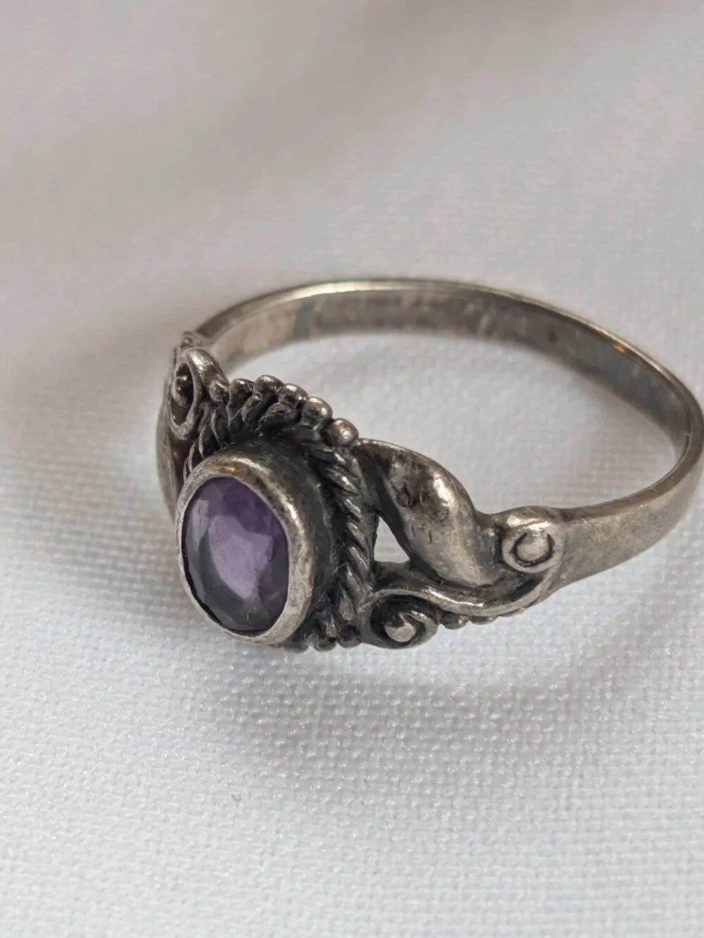 Vintage Sterling Silver Carved Filigree Amethyst Ring Size 7